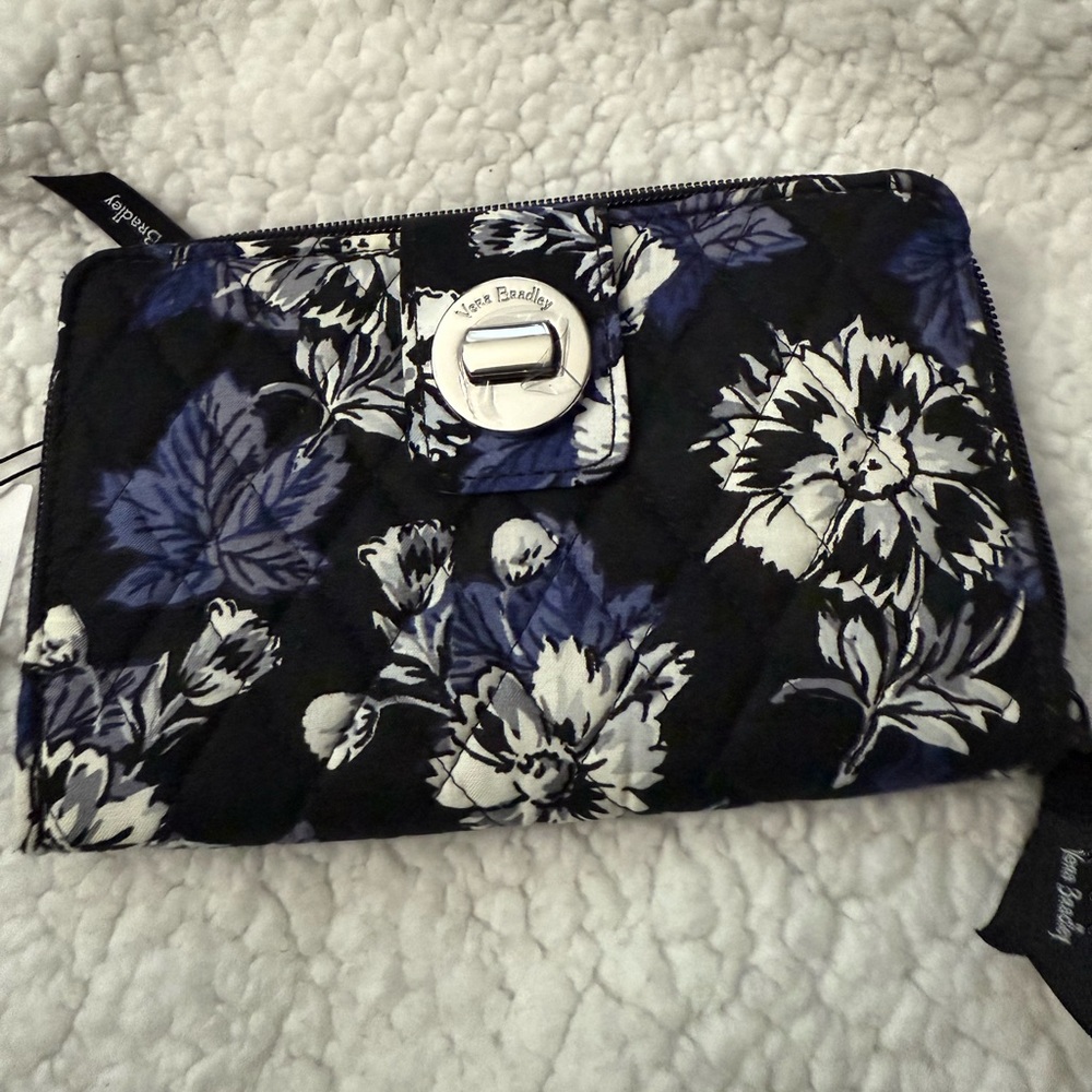 Vera Bradley Turnlock Wallet in Frosted Floral
